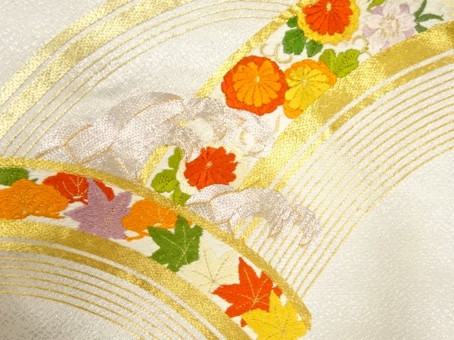 JAPANESE KIMONO / ANTIQUE CHRYSANTHEMUM / CHERRY BLOSSOM / MAPLE LEAF 